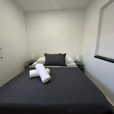 Apartment Perfect Location! 4 Bedroom In Downtown *